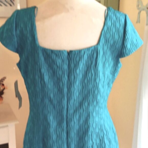 Adrianna Papell Textured Sheath Dress - Picture 6 of 12